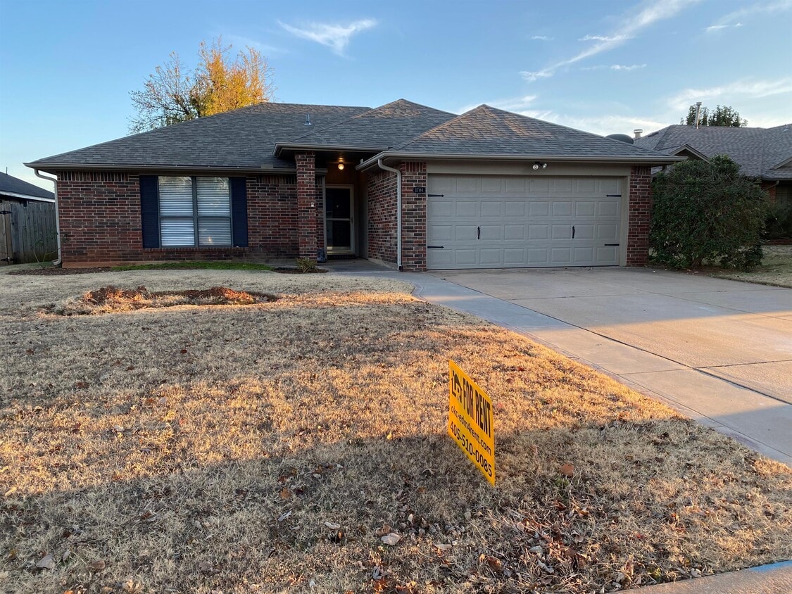 1704 Park Ln Dr, Edmond, OK 73003 House Rental in Edmond, OK