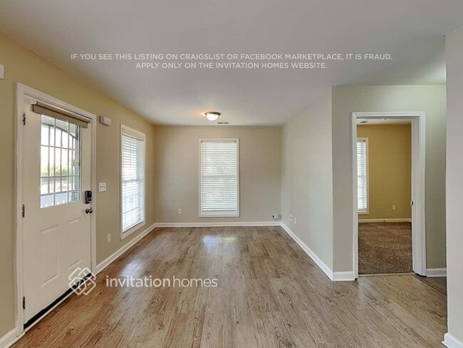 Building Photo - 210 Farrington Ave SE