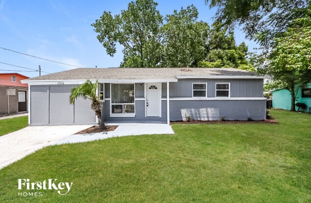 Primary Photo - 7916 Bahia Ave