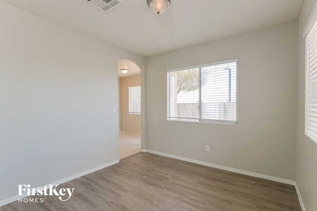 Building Photo - 528 Waterwheel Falls Drive