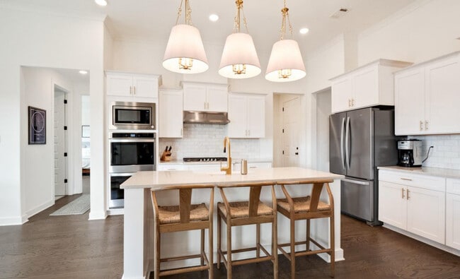 Building Photo - 9573 Pk Trl Rd