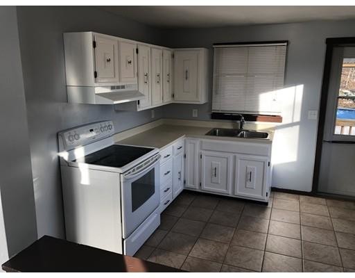 Building Photo - 12 Riverlin Pkwy