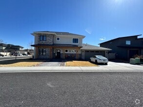 Building Photo - 2545 Fryingpan Dr