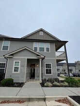 Building Photo - 730 Tarvin Cir