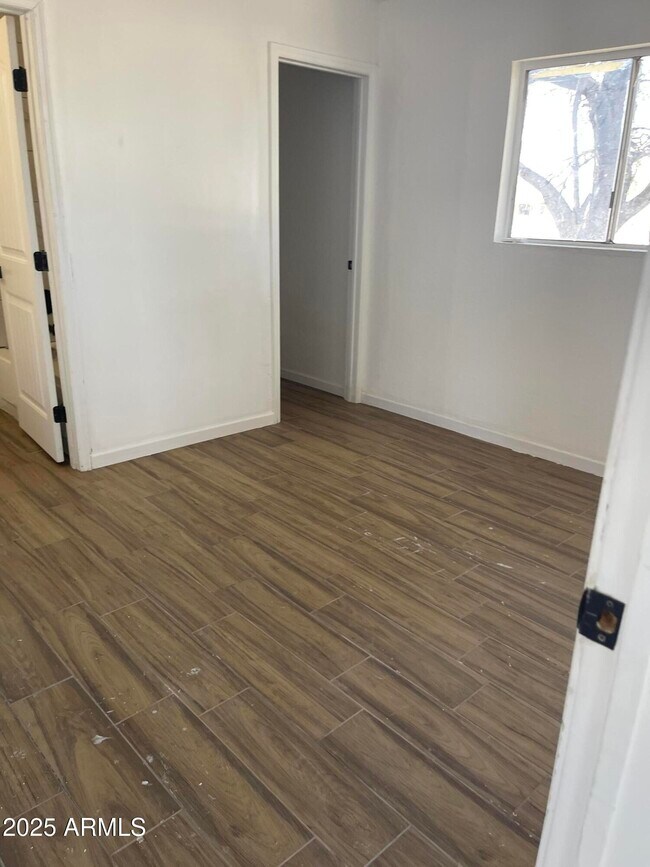 Building Photo - 1203 N Myers Blvd