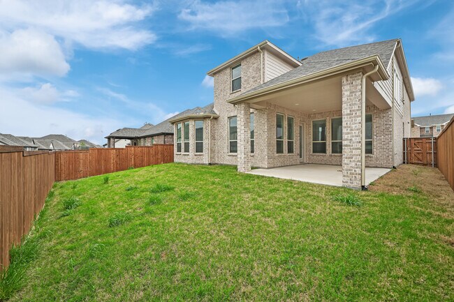 Building Photo - 3729 Paradise Way