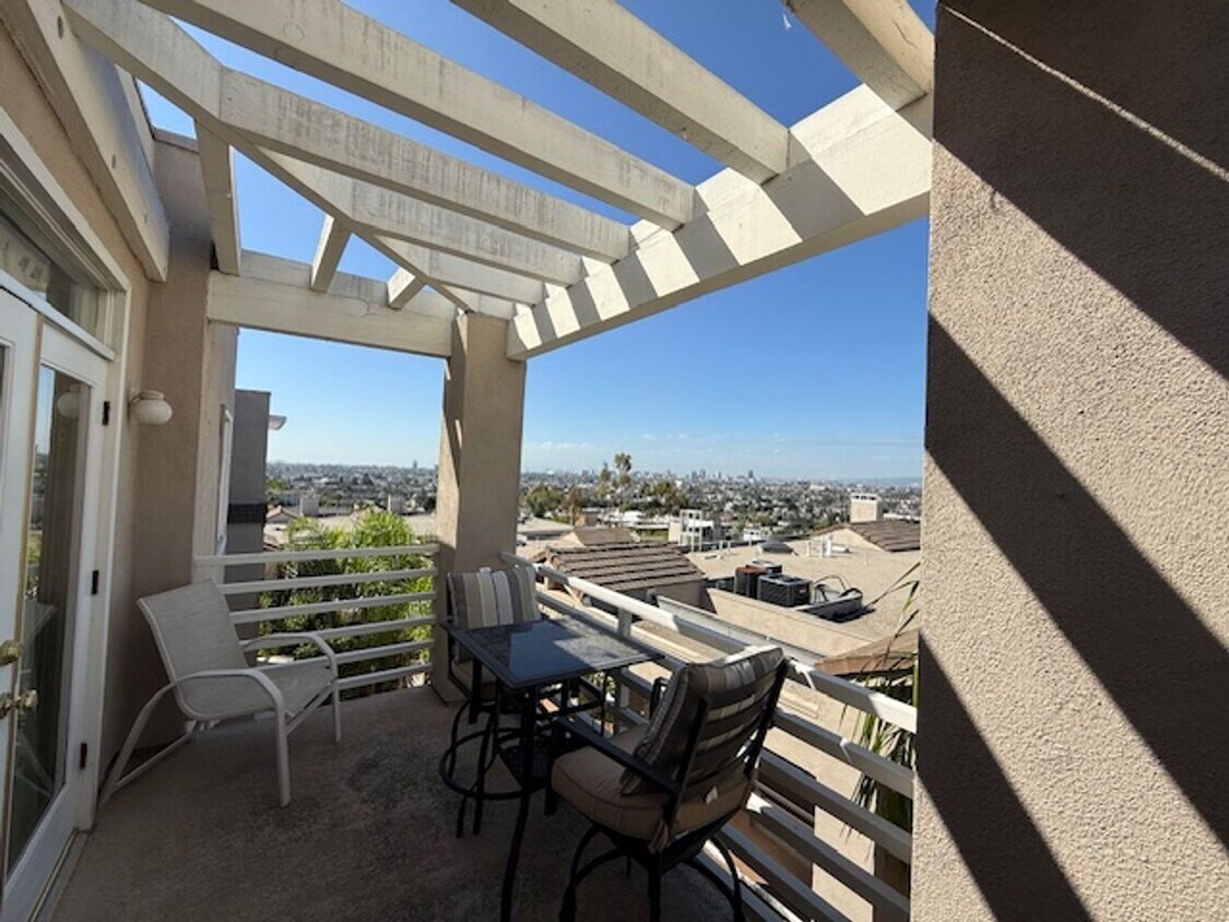 Foto del edificio - ***COMING SOON*** PENTHOUSE-STYLE UNIT IN ...