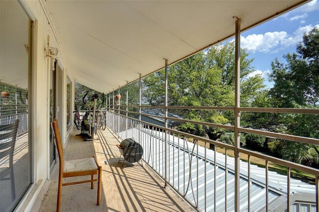 Foto del edificio - 8601 Jacksboro Hwy