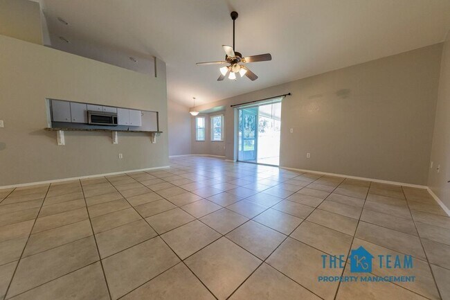Building Photo - 515 Terranova Cir