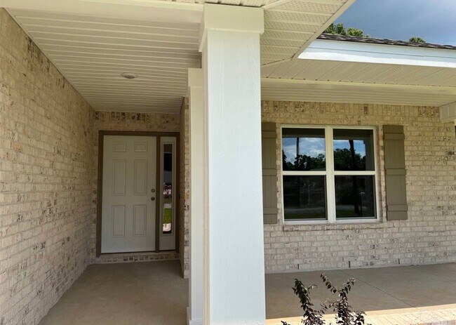 Building Photo - 4630 Santa Rosa Dr
