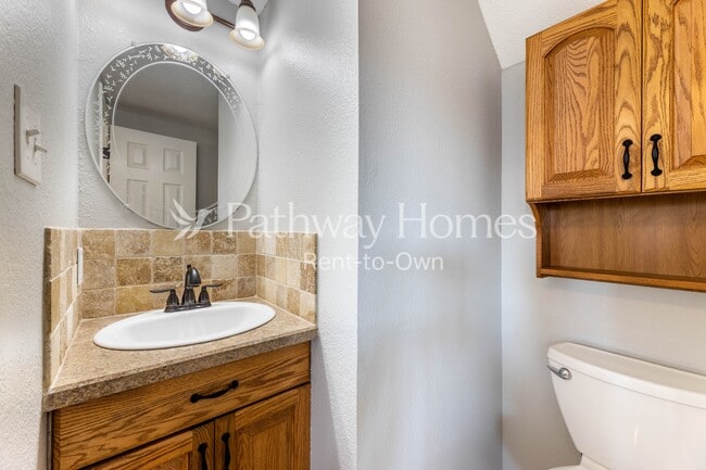 Building Photo - 629 Teakwood Dr