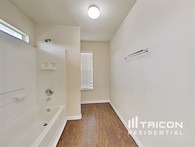 Building Photo - 21434 Palma Grove Way