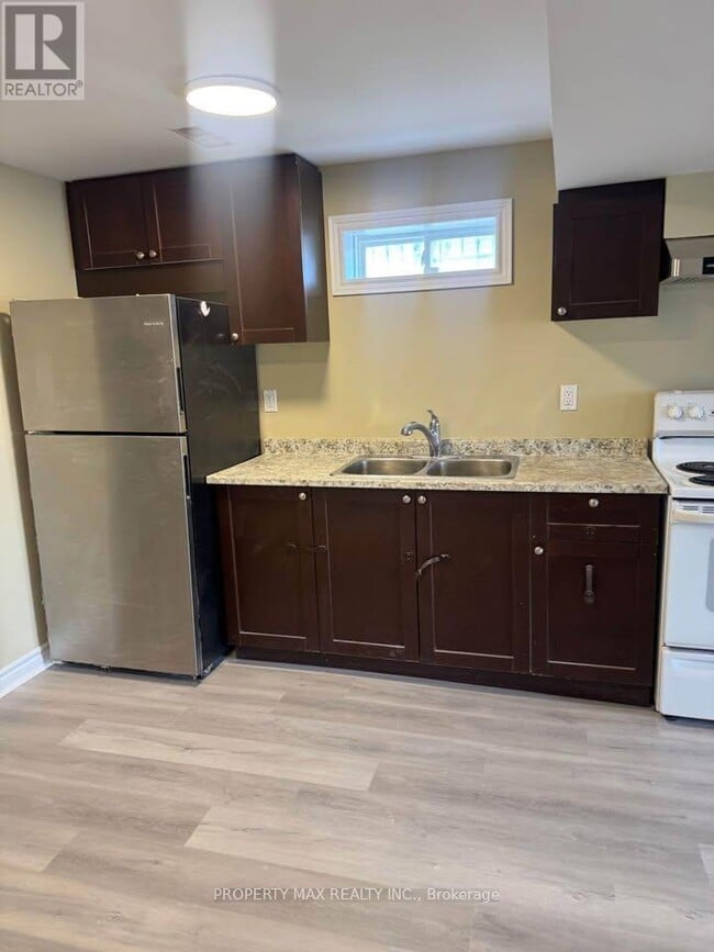 Building Photo - 36 Birch Tree Trail