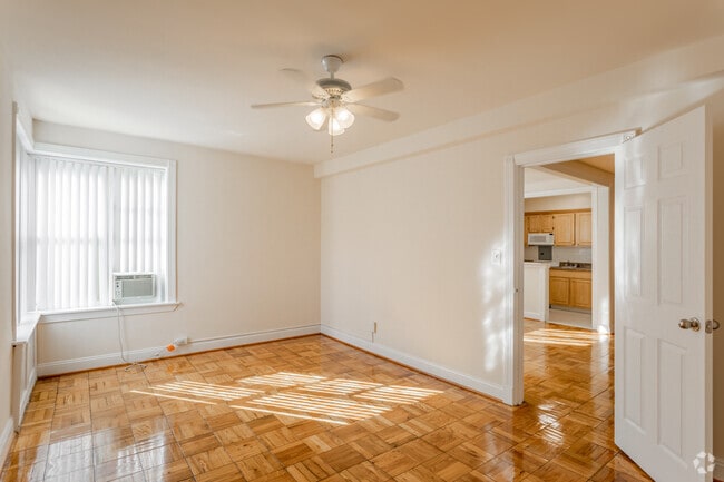 1BR, 1BA - 710SF - Tivoli Gardens Apartments