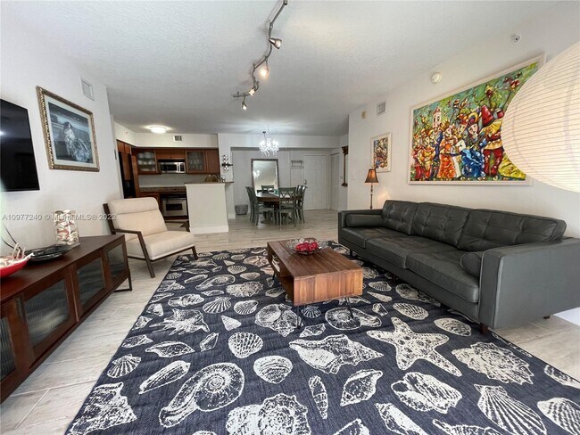 Building Photo - 2080 S Ocean Dr