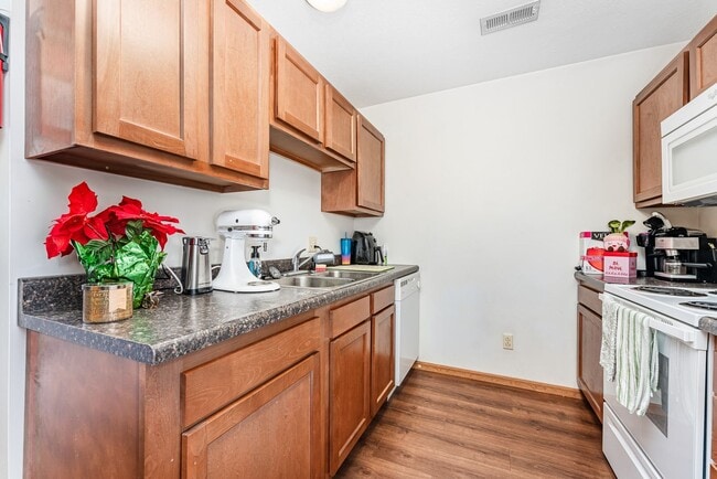 Interior Photo - Alpine Apartments