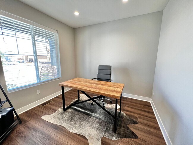 Building Photo - Stunning 4 Bed 3 Bath New Build Home in Ti...