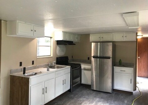 Foto principal - 1219 Lakeside Rd