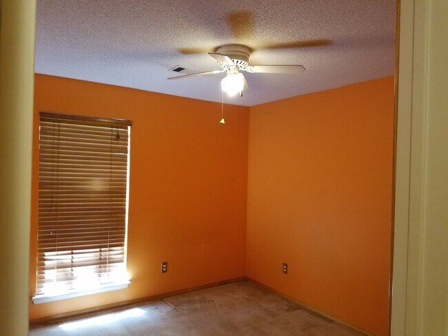 Foto del edificio - 2206 Aspen Ter