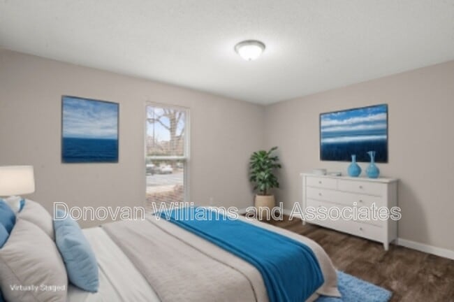 Foto del edificio - 4620 Central Ave