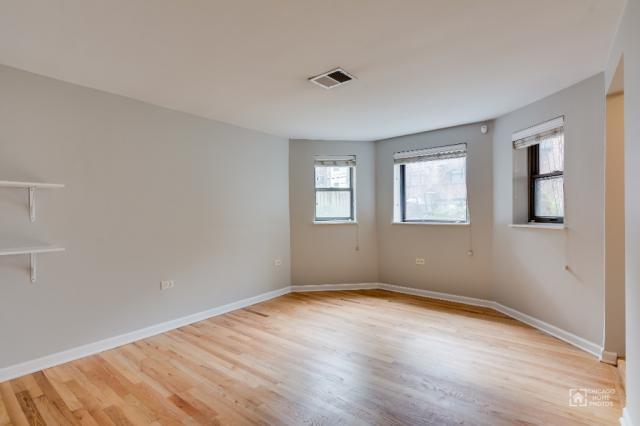 Building Photo - 2 bedroom in CHICAGO IL 60657