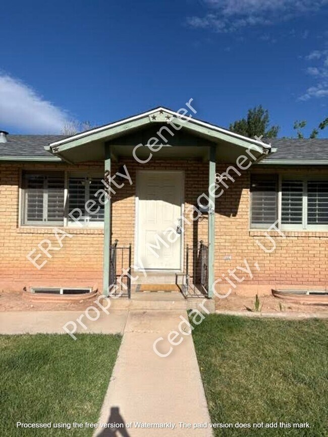 Foto del edificio - Move-In Bonus!!!! 2 bed - 1 bath in the Heart of Cedar City