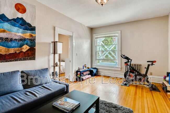 Foto del edificio - 1124 Emerson St