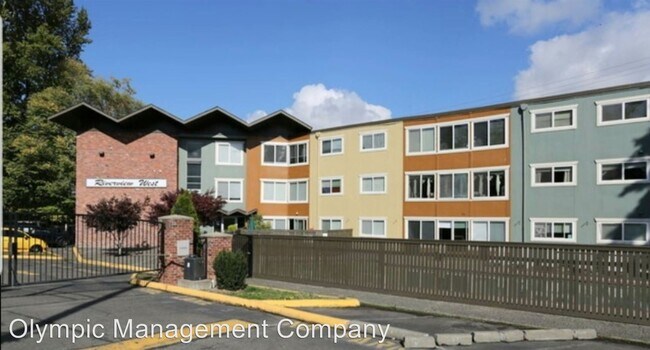 Building Photo - 10300 Des Moines Memorial Dr