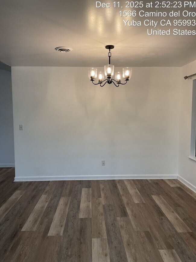 Foto del edificio - Room to Relax — Spacious 3-Bedroom Home with a Big Backyard