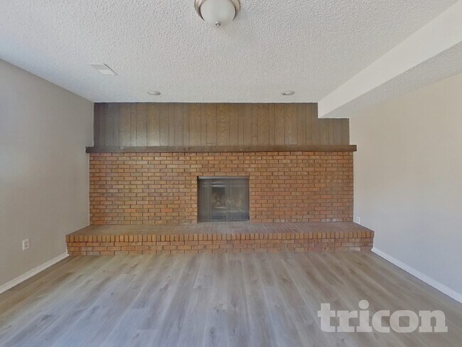 Foto del edificio - 2240 27th Ave Ct