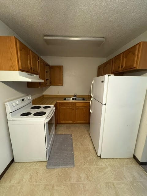 Building Photo - Elk Point 1