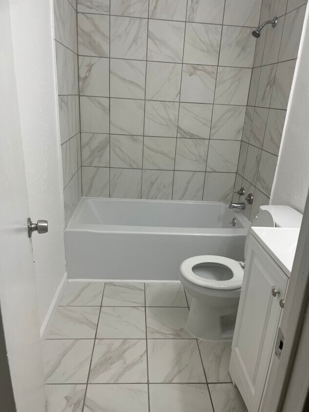 Foto principal - 8318 Nyssa St