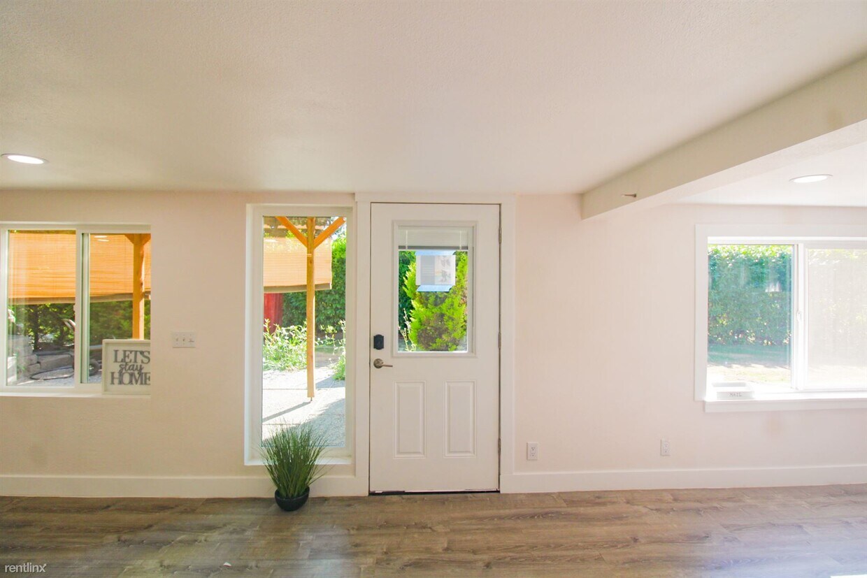 Primary Photo - 2 br, 1 bath Duplex - 21107 Damson Road B