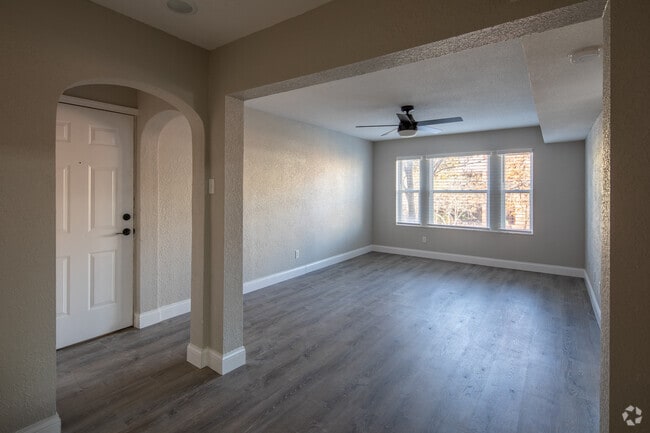 Interior Photo - Clayton Square Apartments