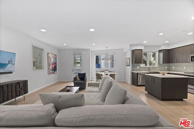 Foto del edificio - 11912 Laurelwood Dr