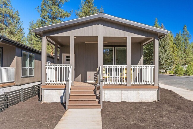 Building Photo - 3 Bed 2 Bath Brand New - Single level