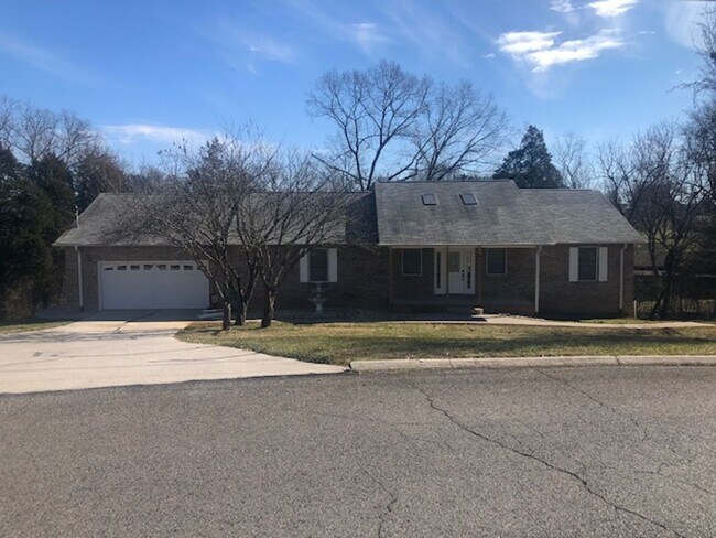 Foto del edificio - 851 Rawhide Trail Lenoir City TN 37772