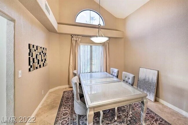 Foto del edificio - 371 Placer Creek Ln