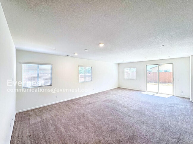 Building Photo - 8128 Bossa Nova Way