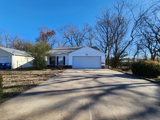 Foto del edificio - 1308 Spring St