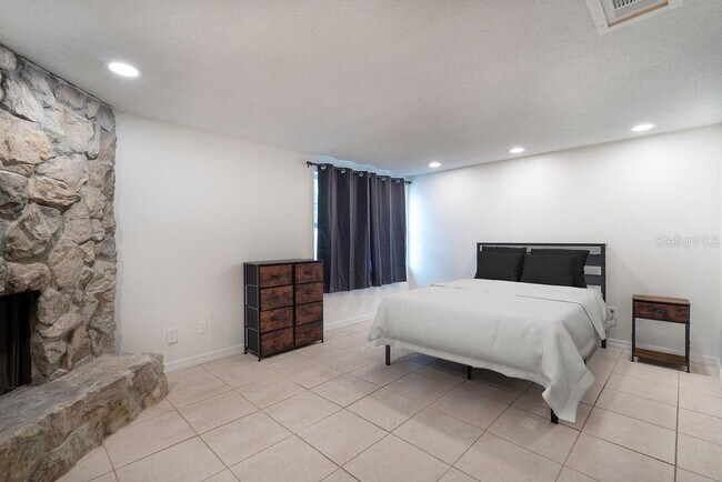 Foto del edificio - 7407 Duke Dr