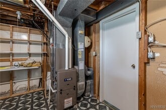 Building Photo - 39 Vermont Pl