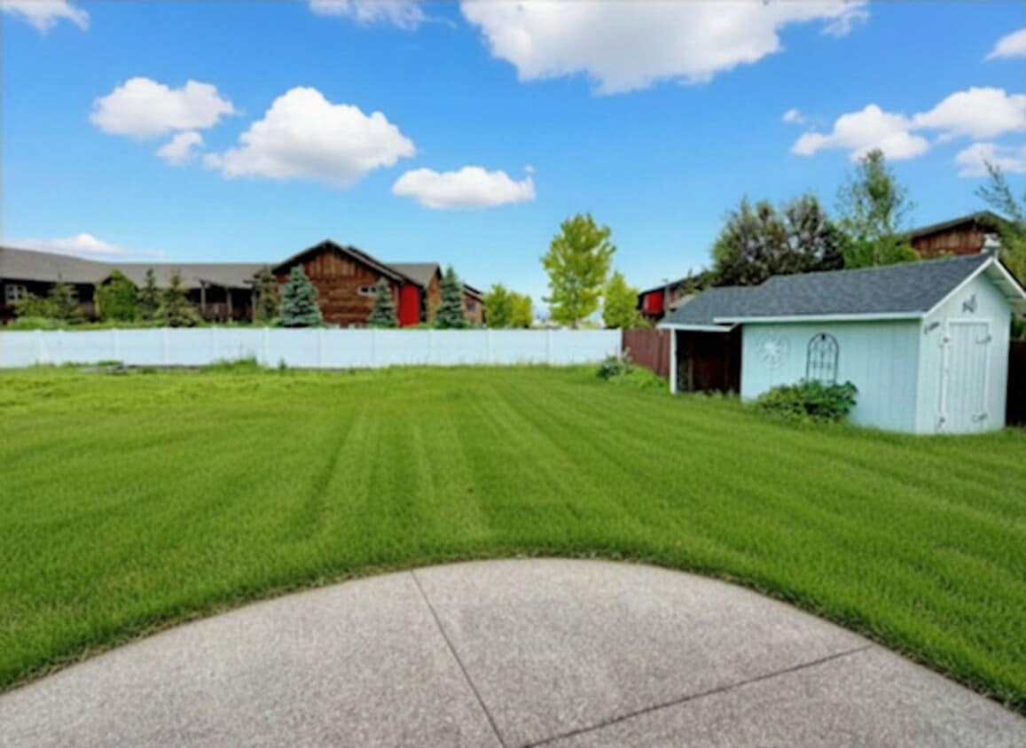 Building Photo - South Kalispell Home in a Family Friendly Neighborhood