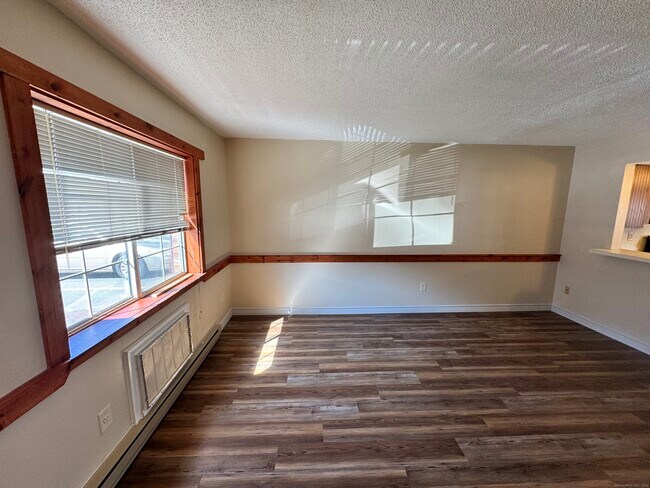 Foto del edificio - 975 Meriden Rd