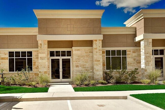 Building Photo - 2219 Sawdust Rd
