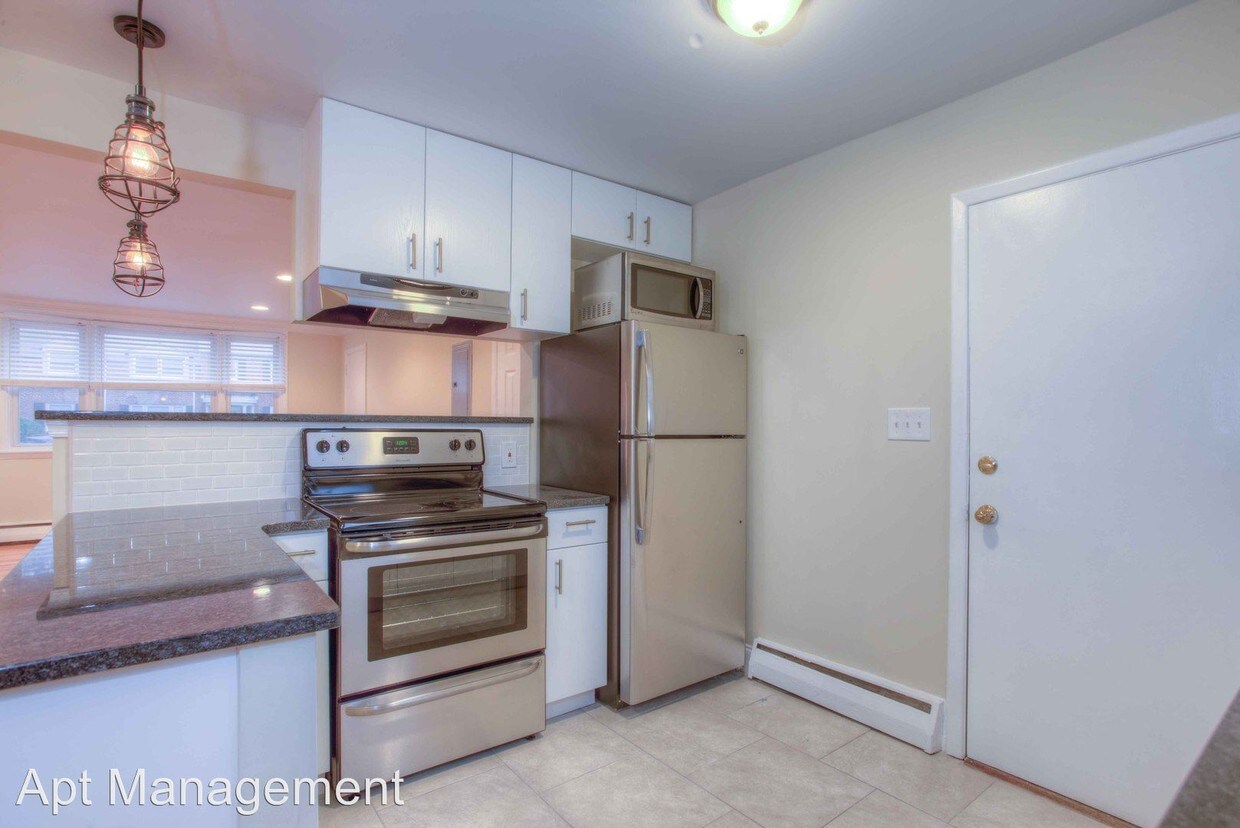 5 E Golf Club Ln, Paoli, PA 19301 Room for Rent in Paoli, PA