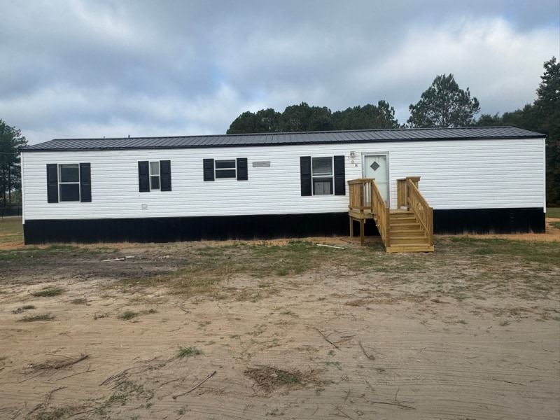 Primary Photo - 106 Tim Hickey Cir