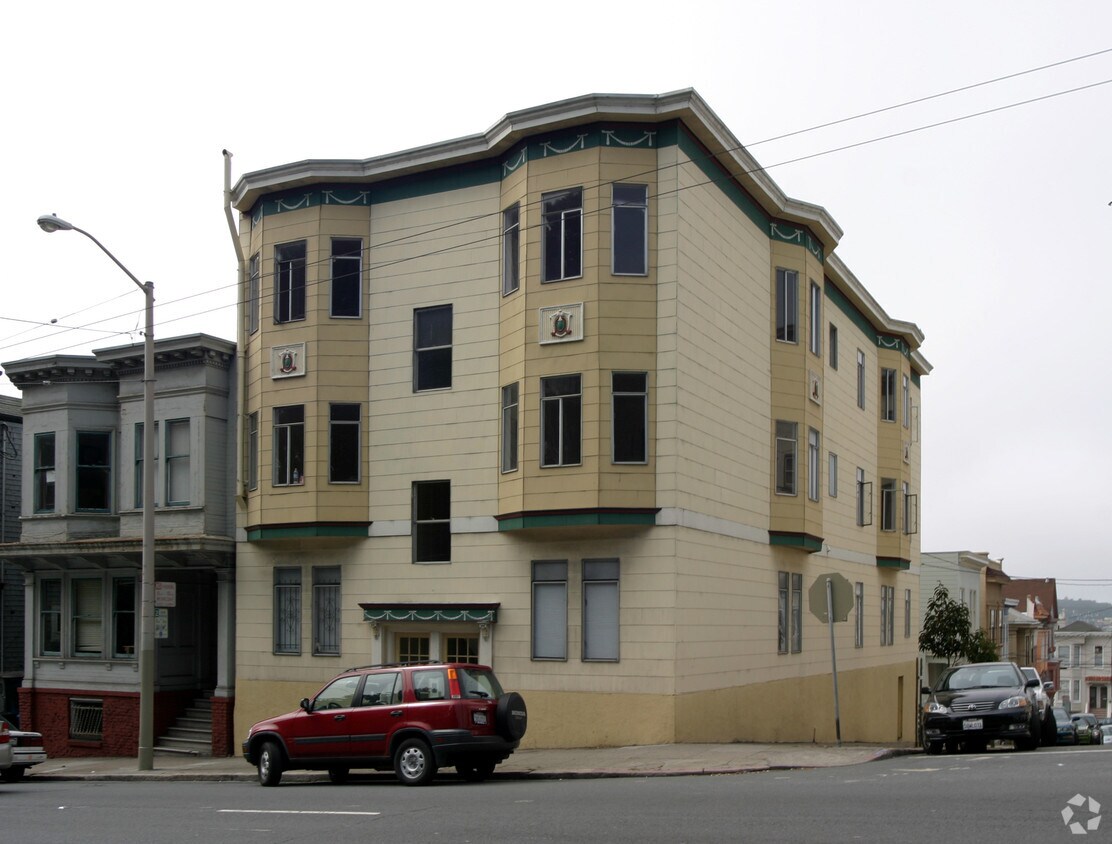 Foto del edificio - 2344 Fulton St