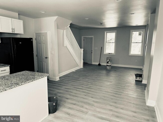 Building Photo - 2711 Lauretta Ave