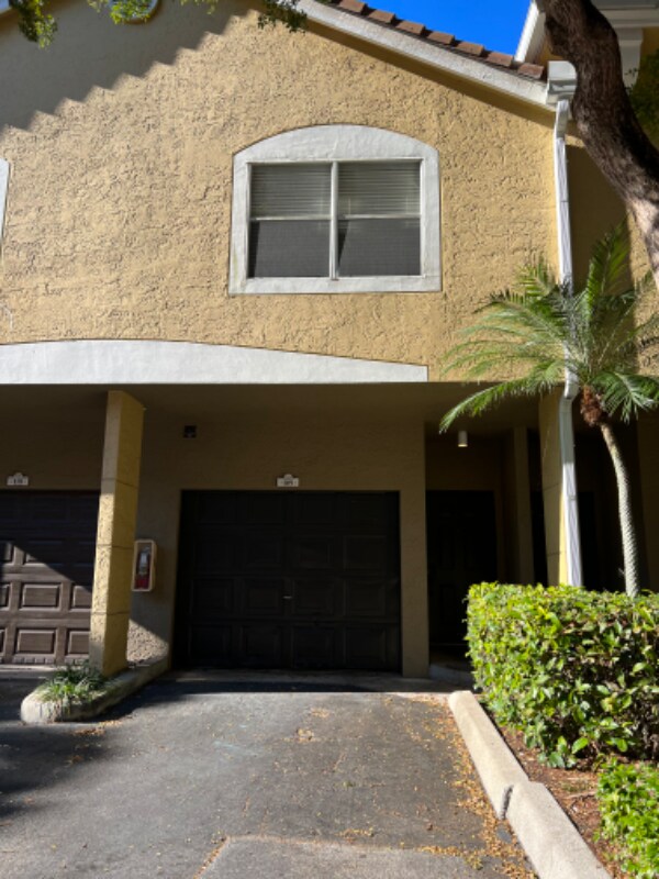 Building Photo - 5501 N Military Trl
